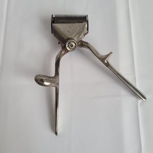 Vtg Hair Clipper Tool Barber Hand Cutter Trimmer Manual Collectible Paragon